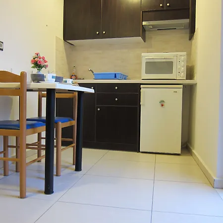 The Sea View * העיירה רתימנו