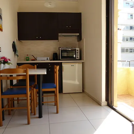 The Sea View דירה *